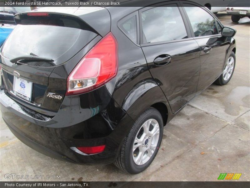 Tuxedo Black / Charcoal Black 2014 Ford Fiesta SE Hatchback