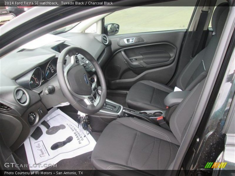 Tuxedo Black / Charcoal Black 2014 Ford Fiesta SE Hatchback