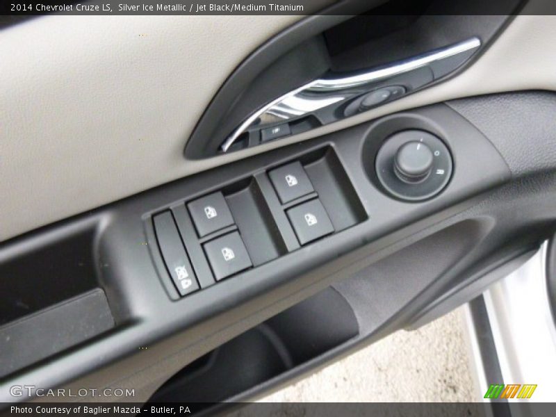 Silver Ice Metallic / Jet Black/Medium Titanium 2014 Chevrolet Cruze LS