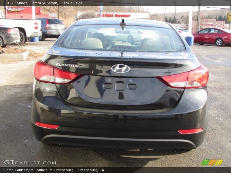 Black / Beige 2014 Hyundai Elantra SE Sedan