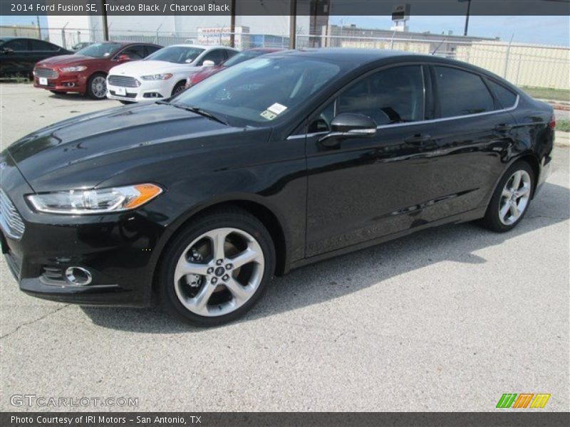 Tuxedo Black / Charcoal Black 2014 Ford Fusion SE