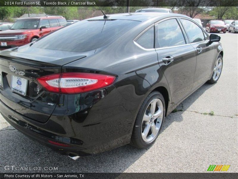 Tuxedo Black / Charcoal Black 2014 Ford Fusion SE