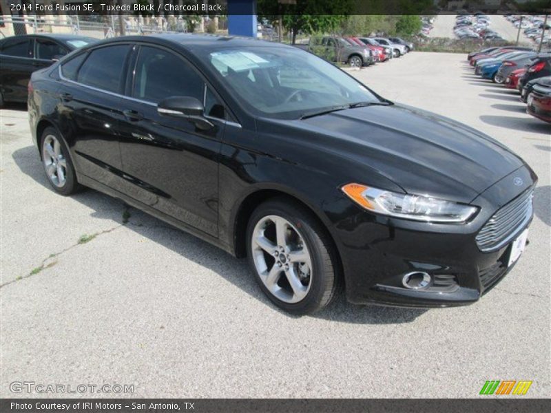Tuxedo Black / Charcoal Black 2014 Ford Fusion SE
