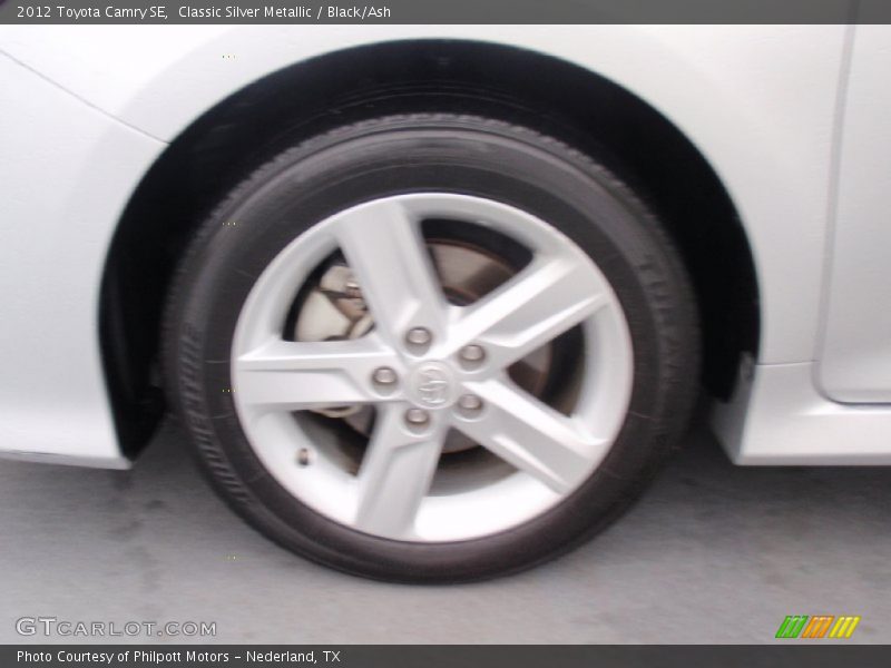 Classic Silver Metallic / Black/Ash 2012 Toyota Camry SE