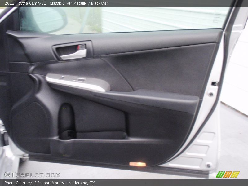 Classic Silver Metallic / Black/Ash 2012 Toyota Camry SE