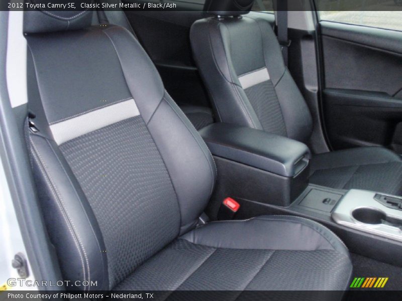 Classic Silver Metallic / Black/Ash 2012 Toyota Camry SE