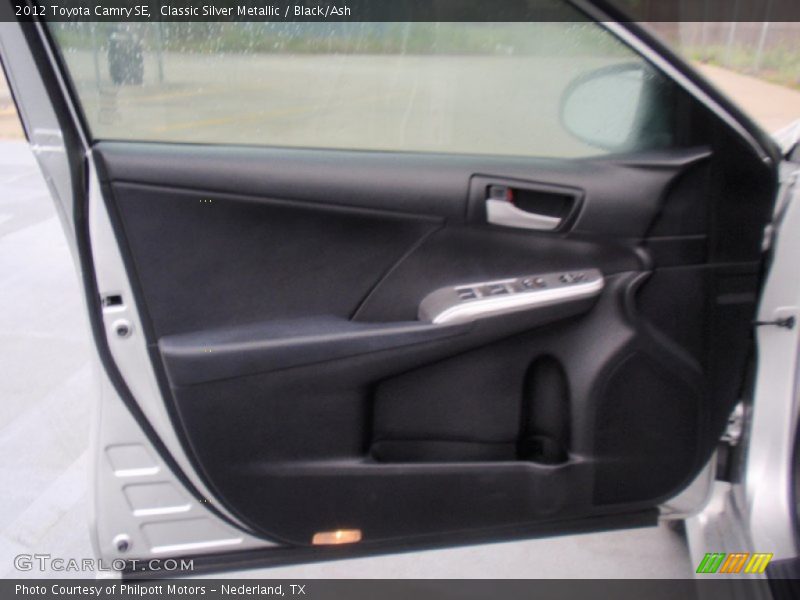 Classic Silver Metallic / Black/Ash 2012 Toyota Camry SE