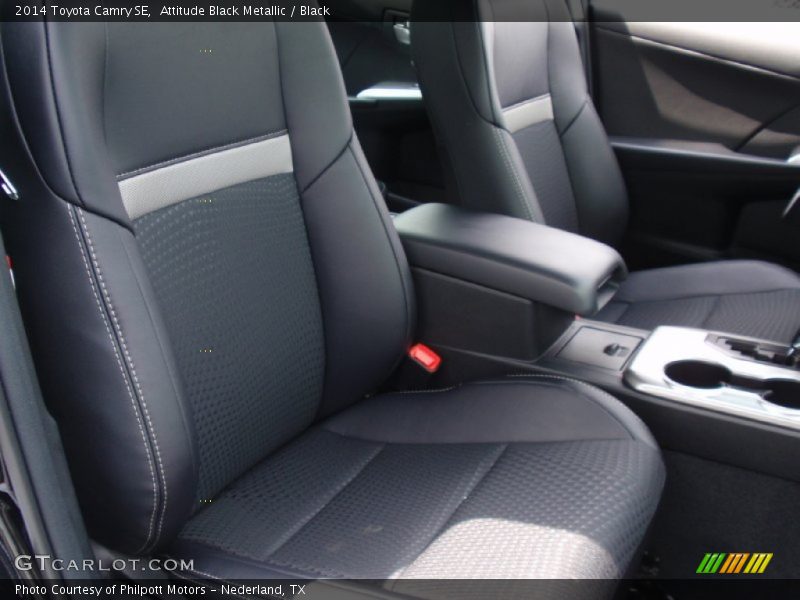 Attitude Black Metallic / Black 2014 Toyota Camry SE