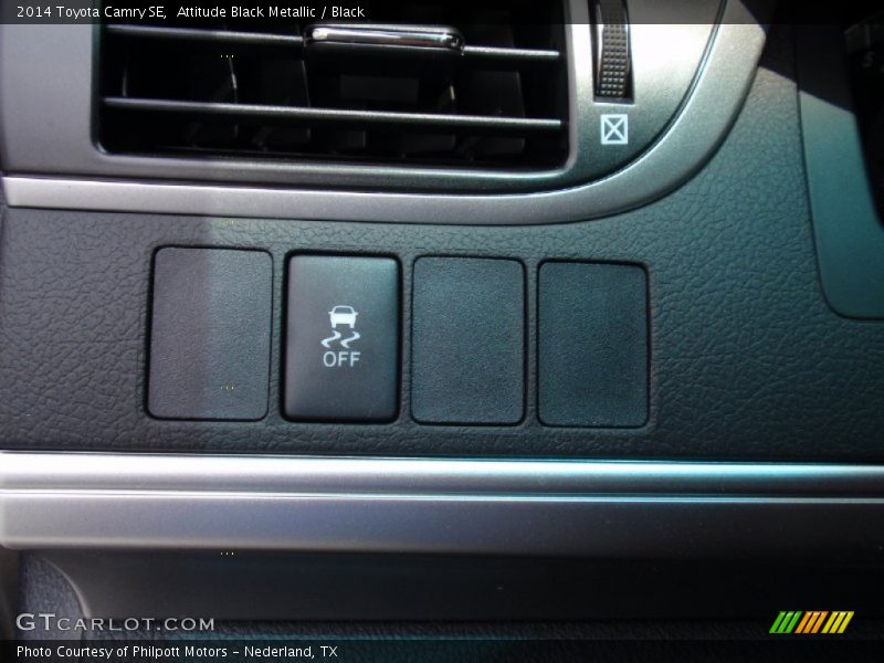 Attitude Black Metallic / Black 2014 Toyota Camry SE