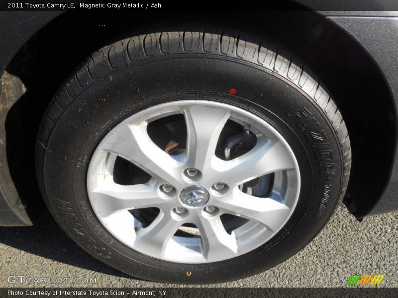 Magnetic Gray Metallic / Ash 2011 Toyota Camry LE