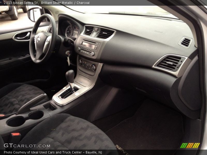 Brilliant Silver Metallic / Charcoal 2013 Nissan Sentra SV