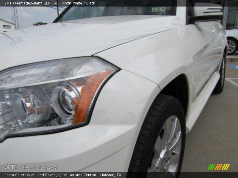 Arctic White / Black 2010 Mercedes-Benz GLK 350