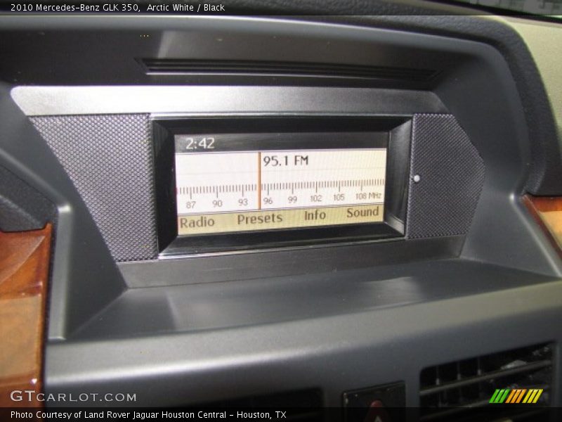 Arctic White / Black 2010 Mercedes-Benz GLK 350
