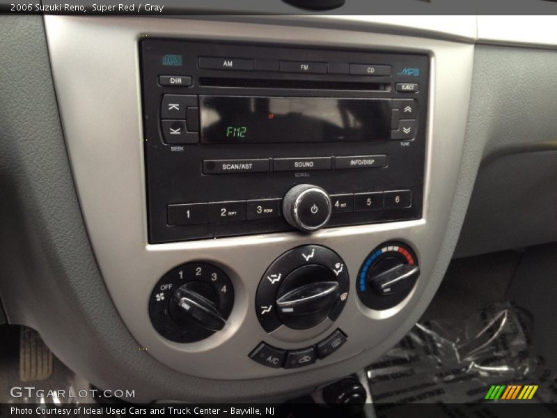 Super Red / Gray 2006 Suzuki Reno