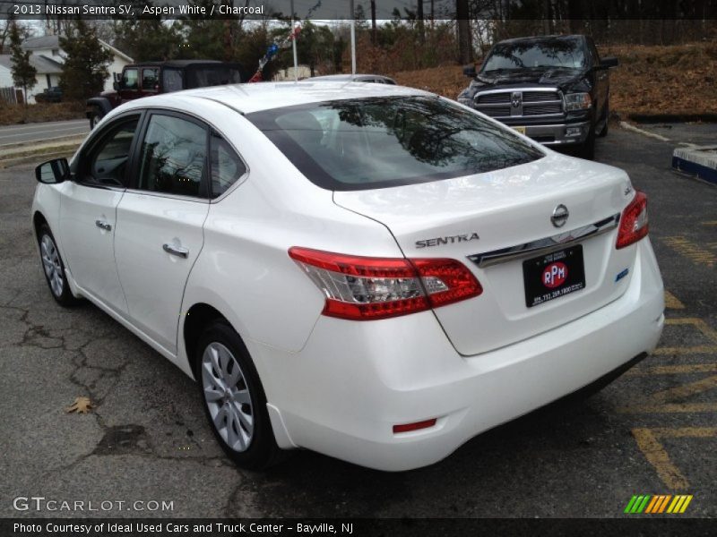 Aspen White / Charcoal 2013 Nissan Sentra SV