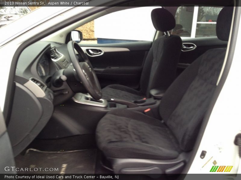 Aspen White / Charcoal 2013 Nissan Sentra SV