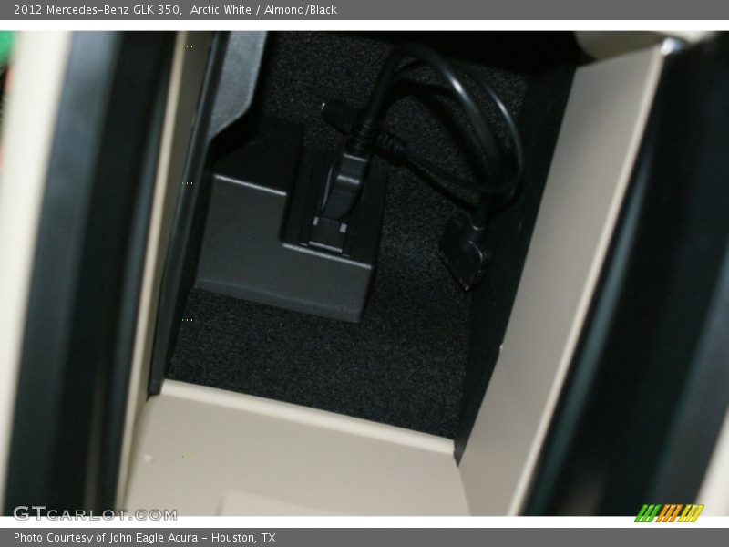 Arctic White / Almond/Black 2012 Mercedes-Benz GLK 350