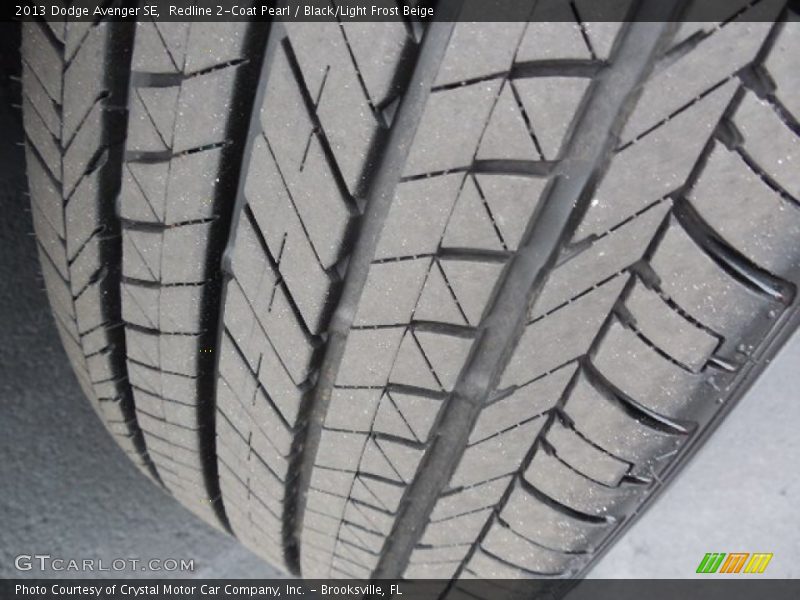 Redline 2-Coat Pearl / Black/Light Frost Beige 2013 Dodge Avenger SE