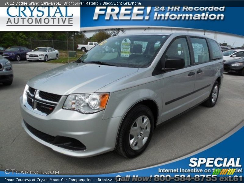 Bright Silver Metallic / Black/Light Graystone 2012 Dodge Grand Caravan SE