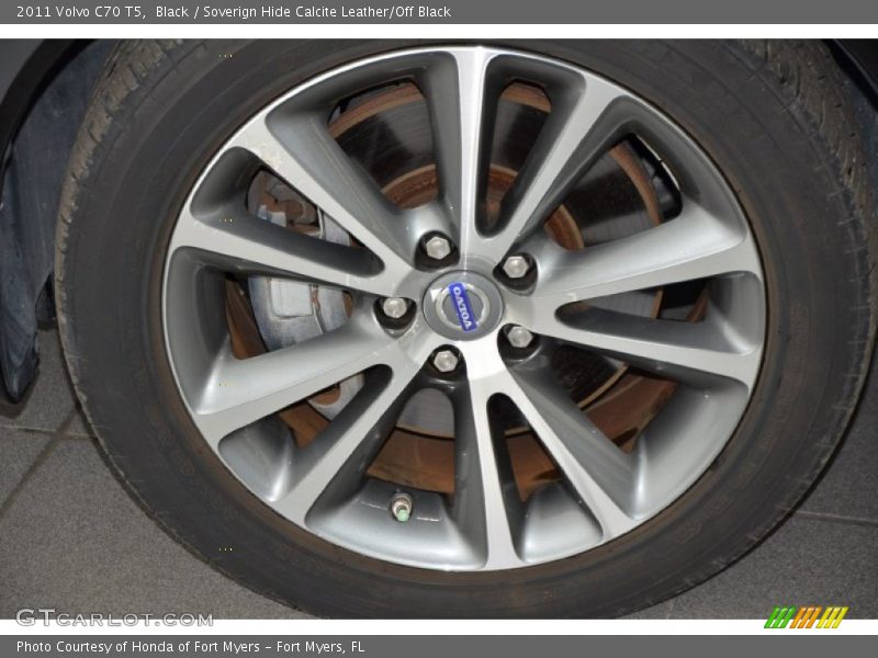 Black / Soverign Hide Calcite Leather/Off Black 2011 Volvo C70 T5