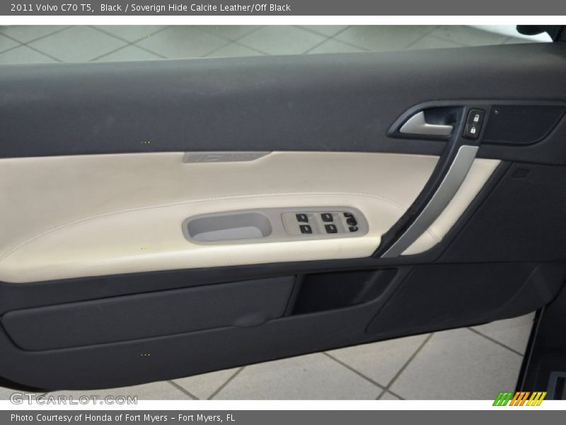 Black / Soverign Hide Calcite Leather/Off Black 2011 Volvo C70 T5