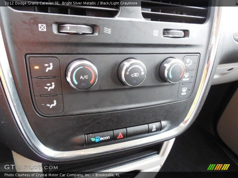 Bright Silver Metallic / Black/Light Graystone 2012 Dodge Grand Caravan SE