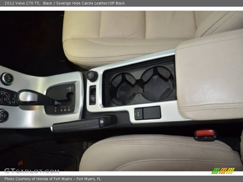 Black / Soverign Hide Calcite Leather/Off Black 2011 Volvo C70 T5