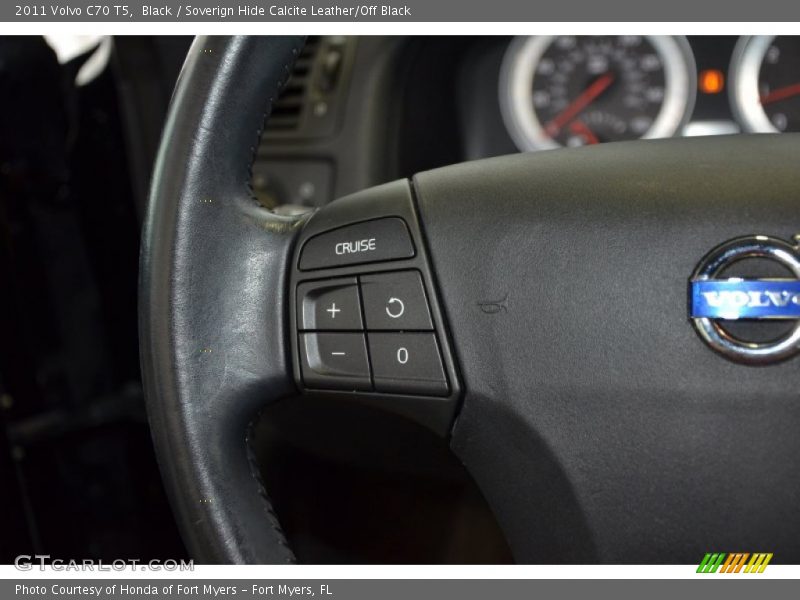 Black / Soverign Hide Calcite Leather/Off Black 2011 Volvo C70 T5