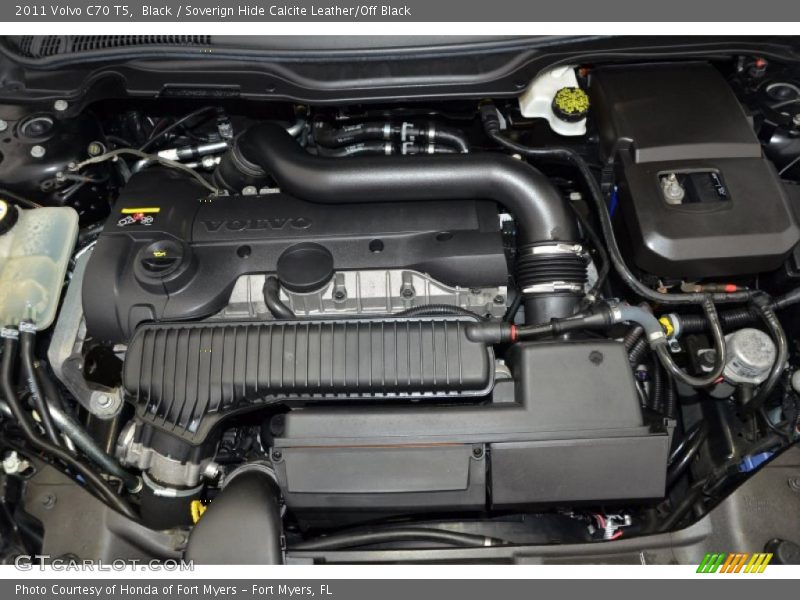 Black / Soverign Hide Calcite Leather/Off Black 2011 Volvo C70 T5