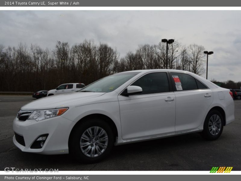 Super White / Ash 2014 Toyota Camry LE