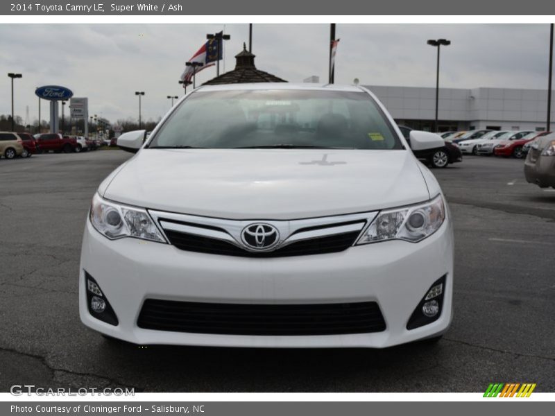 Super White / Ash 2014 Toyota Camry LE