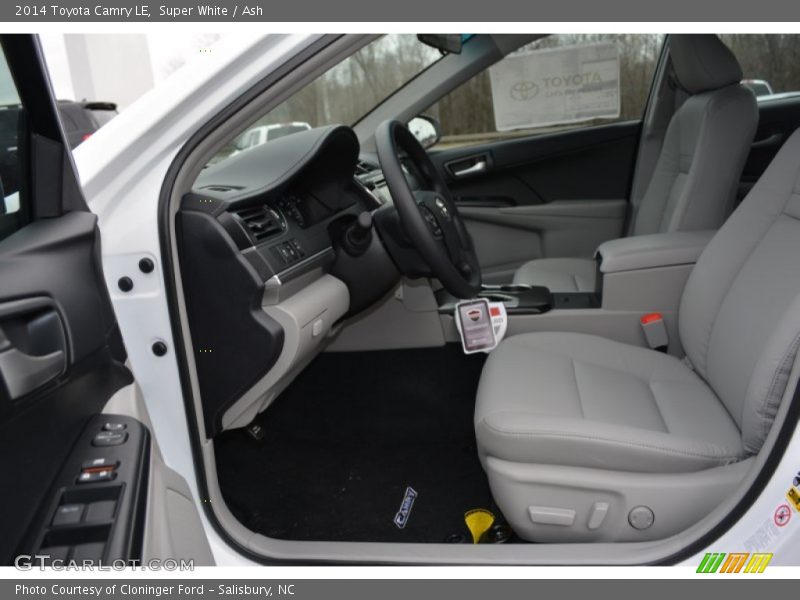 Super White / Ash 2014 Toyota Camry LE