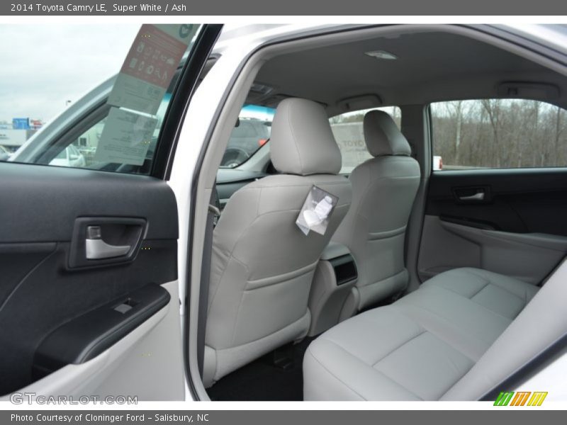 Super White / Ash 2014 Toyota Camry LE