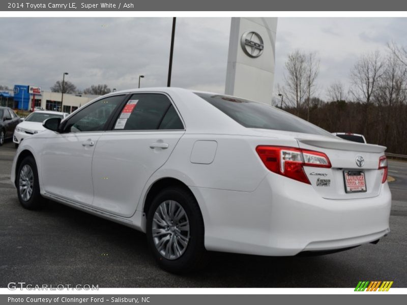 Super White / Ash 2014 Toyota Camry LE