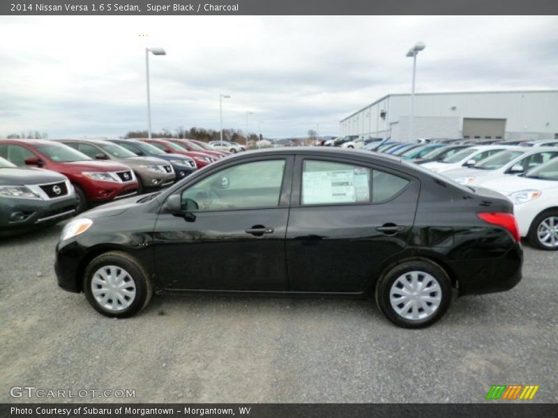 Super Black / Charcoal 2014 Nissan Versa 1.6 S Sedan