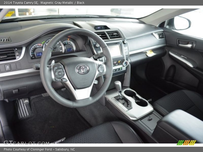 Magnetic Gray Metallic / Black 2014 Toyota Camry SE