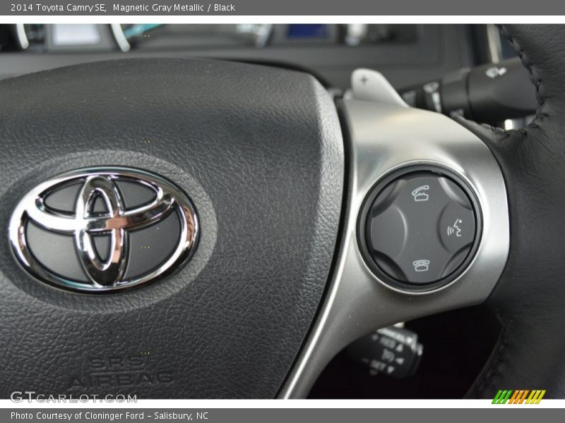 Magnetic Gray Metallic / Black 2014 Toyota Camry SE