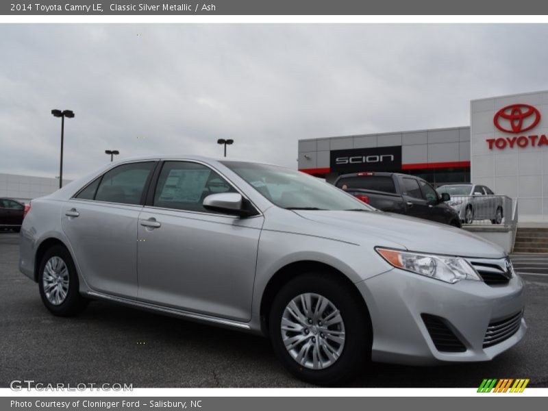 Classic Silver Metallic / Ash 2014 Toyota Camry LE