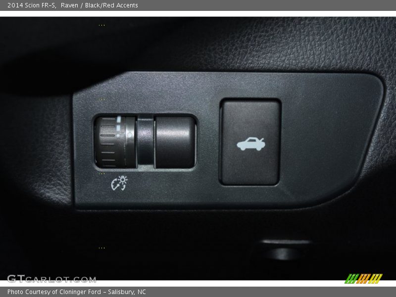 Raven / Black/Red Accents 2014 Scion FR-S