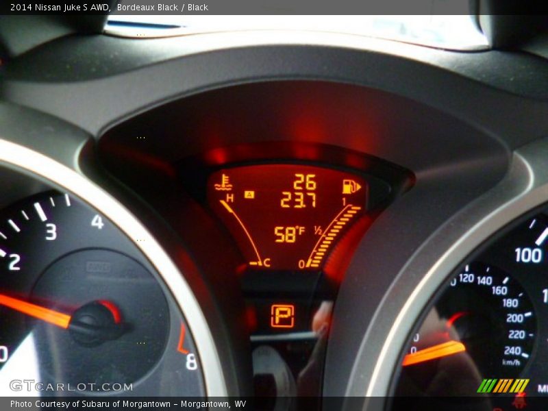 Bordeaux Black / Black 2014 Nissan Juke S AWD