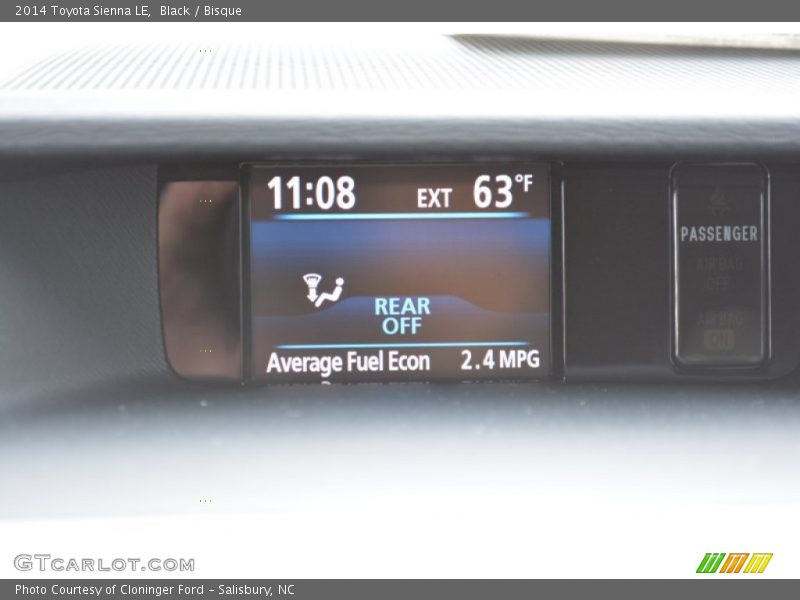 Black / Bisque 2014 Toyota Sienna LE