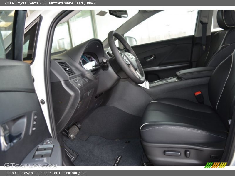 Blizzard White Pearl / Black 2014 Toyota Venza XLE