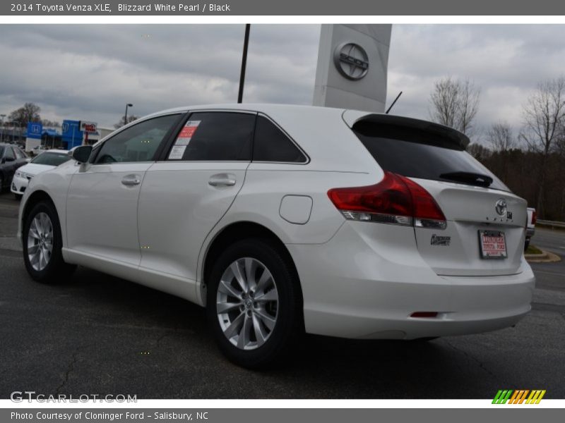 Blizzard White Pearl / Black 2014 Toyota Venza XLE