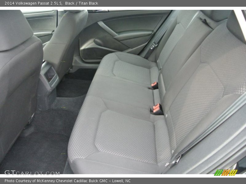 Rear Seat of 2014 Passat 2.5L S