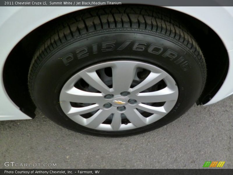 Summit White / Jet Black/Medium Titanium 2011 Chevrolet Cruze LS