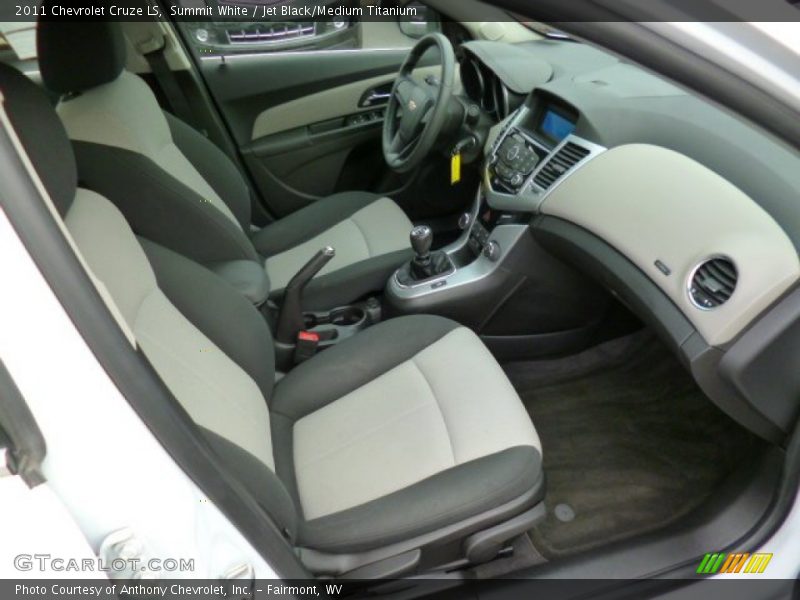 Summit White / Jet Black/Medium Titanium 2011 Chevrolet Cruze LS