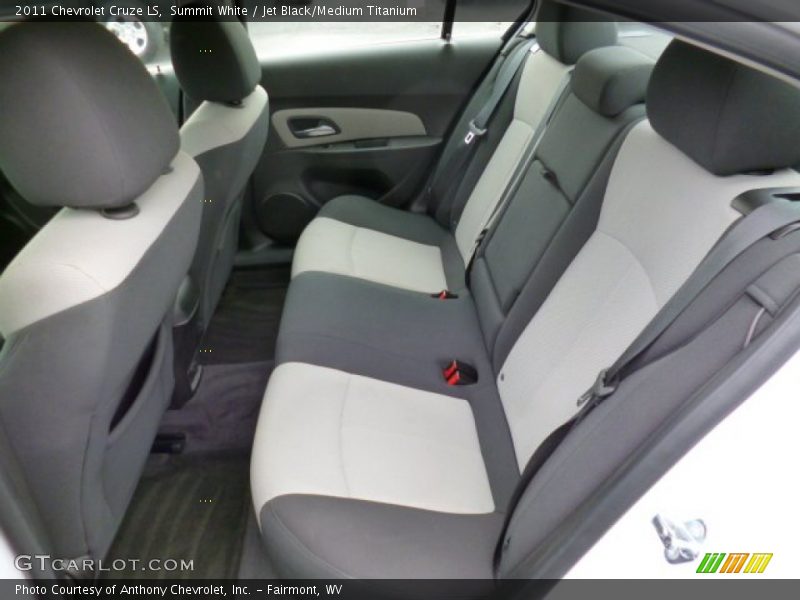 Summit White / Jet Black/Medium Titanium 2011 Chevrolet Cruze LS
