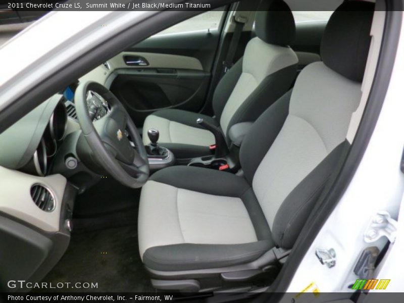 Summit White / Jet Black/Medium Titanium 2011 Chevrolet Cruze LS