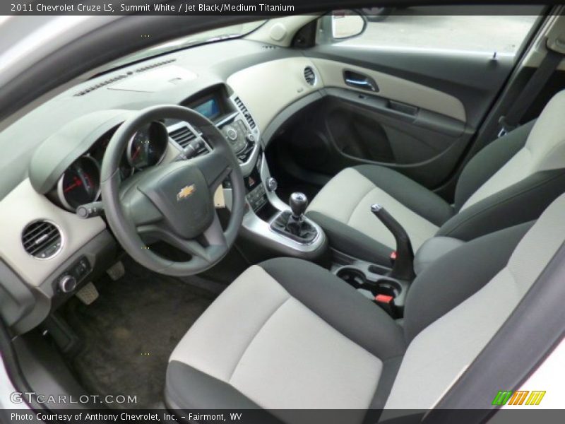 Summit White / Jet Black/Medium Titanium 2011 Chevrolet Cruze LS