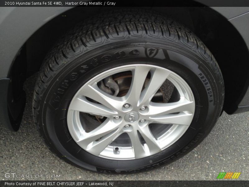 Harbor Gray Metallic / Gray 2010 Hyundai Santa Fe SE 4WD